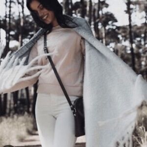 Anthropologie Mer Sea Cozycore Oversized Tassel Fringe Ombré Grey Blanket Scarf